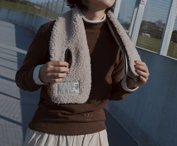 調色盤拼接小版上衣 - 2色 - 咖白配