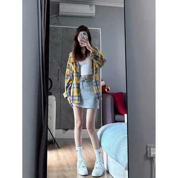 【Nico】臺灣熱銷🔥黃色格子長袖襯衫女外搭薄款寬鬆ins潮牌通勤復古小衆防曬小外套