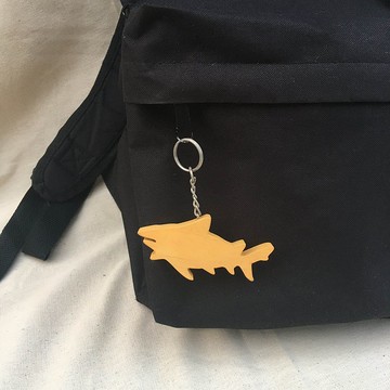 woowood-原木鑰匙圈-鯊魚