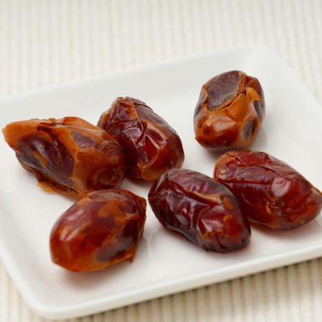 アラブのデーツ カラース種(マイルドな甘さ) 100g USOUQ KHENAIZI Date Crown