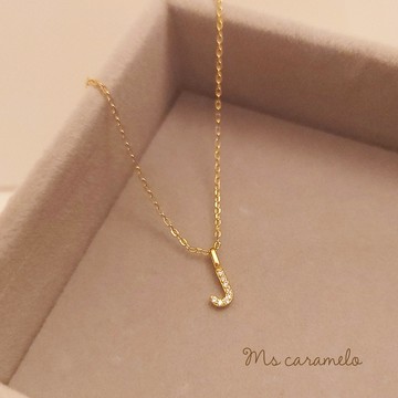 送禮物 現貨商品【焦糖小姐 Ms caramelo】925純銀鍍K黃 英文字母J項鍊