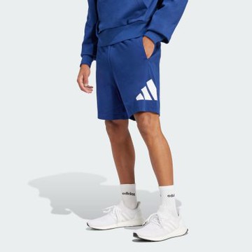 【adidas 愛迪達】 ESSENTIALS 運動短褲 男 IS6910