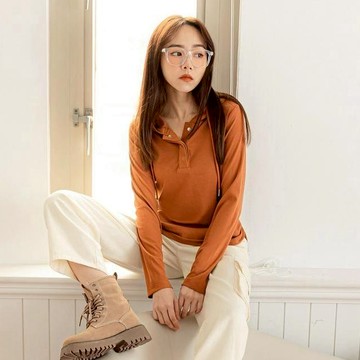 OB嚴選 V領半開襟細坑條長袖連帽上衣 《AB17682》大尺碼/女裝/現貨