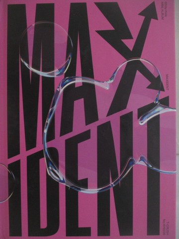 【書寶二手書T1／音樂_ULB】Stray Kids (T-CRUSH版)迷你專輯_MAXIDENT(STANDARD EDITION)_只附光碟+寫真書+歌詞本+照片1組+摺疊海報