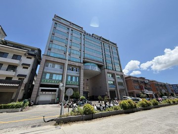 宜蘭大學旁亞瑟王朝大坪數商辦大樓｜宜蘭縣宜蘭市女中路三段
