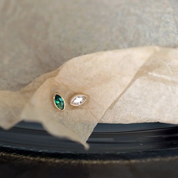 超迷你 M4818 小巧純銀杏眼水鑽耳針 全純銀 精緻S925純銀 通體純銀  祖母綠 杏眼鋯石耳環