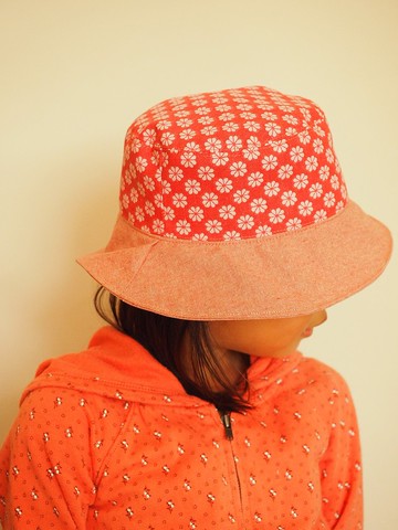 英國製作  紅色小白花 雙面漁夫帽子 適合小童成人