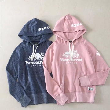加拿大熱銷款ROOTS- (女成人)連帽T棉質長袖 衛衣上衣 & 經典楓葉款 桃粉色、植絨Logo款拉鍊款開衫 休閒運動 外套-*vivi shop*特惠出清