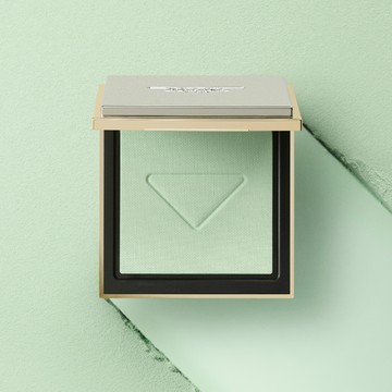 🔜 快速出貨⚡話題新品【PRADA】原生霧光定妝粉餅｜獨家贈禮袋