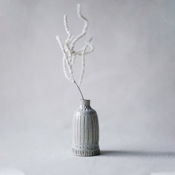 刻 / 小花瓶 / S