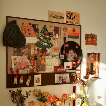 【快速出貨】現貨 12H速發 毛氈板墻 貼照片墻 自粘 免打孔 留言板 軟木板 ins風桌面墻面裝飾