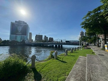 亞灣|流行音樂中心|燙金賺錢店面｜高雄市苓雅區海邊路