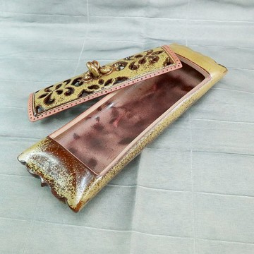 青朽葉 茶葉末釉 簍空雕刻 臥香爐 聞香爐 香座 香盒 臥香