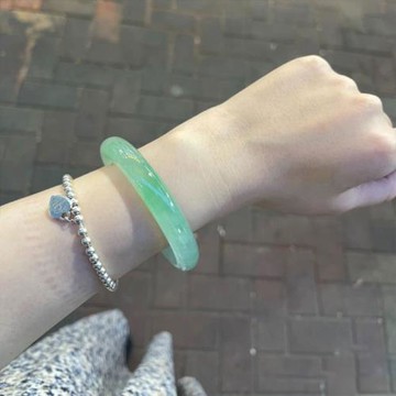 緬甸A貨天然翡翠手鐲冰種飄花玉手鐲女正品圓條貴妃少女款玉鐲子