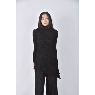 (M) germana luppi流蘇黑色長袖上衣二手衣