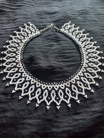 烏克蘭項鍊珠黑白花手工飾品