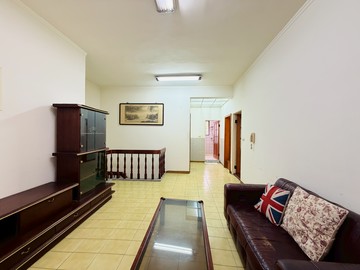 陽明學區稀有公寓1樓~容｜高雄市三民區民信路