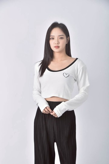 (XS（含）以下) ab愛心白色長袖上衣