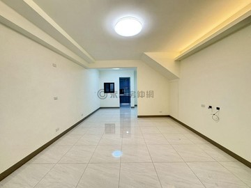 鎌村路全新整理大面寬好停車美透天｜台中市豐原區鎌村路