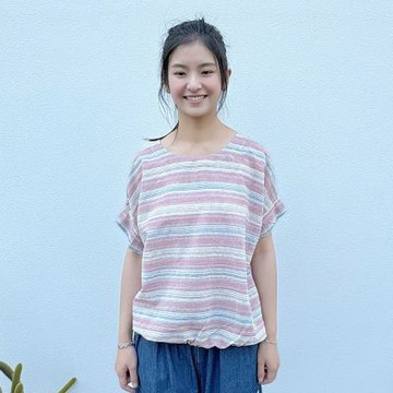 Hana-Mokuba花木馬日系女裝圓領條紋落肩收口上衣_紅條紋/藍條紋