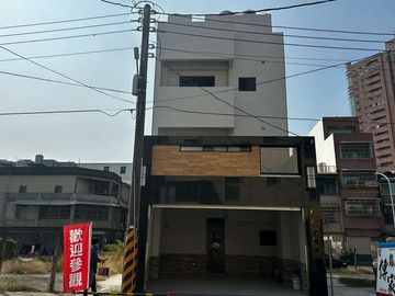 岡山竹圍4套房雙車獨棟電梯別墅｜高雄市岡山區竹圍路