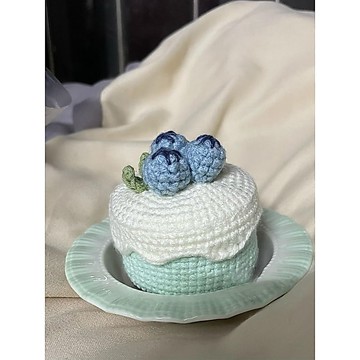 🌈新品🌈手工鉤織藍莓奶蓋小蛋糕擺件毛線編織DIY材料包自制送閨蜜禮物diy玩偶掛件 手作吊墜 可愛車掛 手工玩偶