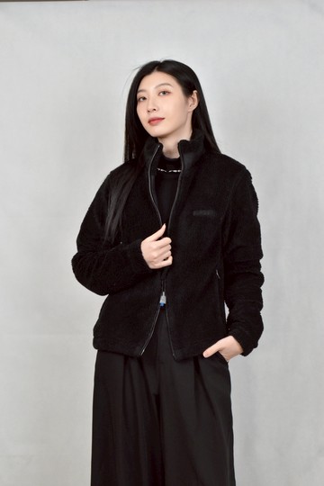 (S) burberry黑色絨毛外套