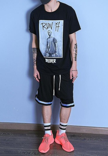 FINDSENSE MD 韓國 潮 男 時尚 街頭hithop 寬鬆 潮男素描字母印花 短袖T恤 特色短T 學生T恤