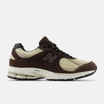 New Balance 2002R 系列 男女 GORE-TEX 休閒鞋 卡其