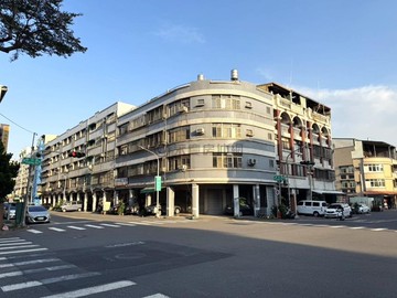 前鎮佛公國小三角窗正16米路4樓透天店面｜高雄市前鎮區佛公路