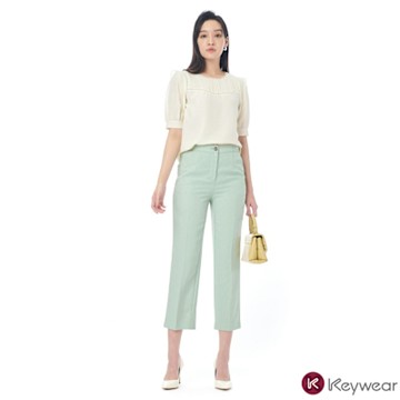 KeyWear奇威名品 俐落剪裁修身九分西裝褲-淺綠色