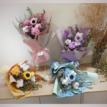 【KIRA與花花藝】山野萬里永生花花束中款-神秘紫/乾燥花花束/生日花束/情人節花束/畢業花束/生日禮物/情人節禮物/母親節花束