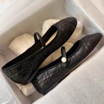 真皮菱格珍珠扣帶瑪麗珍女鞋子2026新款法式溫柔公主芭蕾平底單鞋