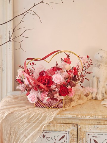 日本永生玫瑰不凋花 紅粉佳人 原創設計 永生桌花客製化