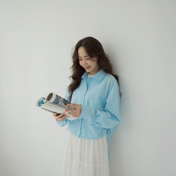 QUEENSHOP_ S 女裝 長袖 基本素面側抽皺綁帶短版襯衫 三色售 現+預 【01025592】