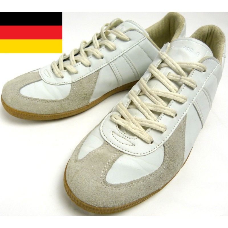 美品】ドイツ軍スニーカーGerman Trainer 28.0 実物-