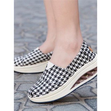 2025秋季松糕帆布鞋女內增高鞋韓版百搭搖搖鞋老北京一腳蹬懶人鞋