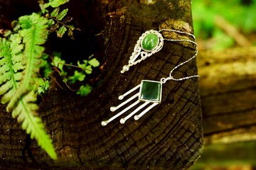 山雨 墜飾(圖右) 寶石純銀手工項鍊