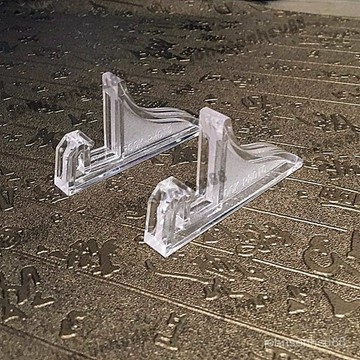 相框支架擺件畵框託架影樓配件擺臺架子紀念幣塑料卡槽展示架