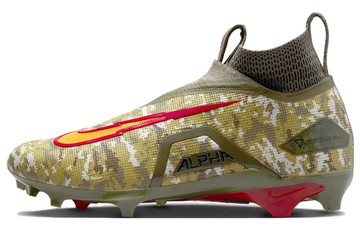 TRAVIS KELCE X ALPHA MENACE ELITE 3 DIGITAL CAMO