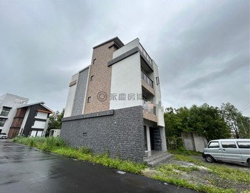 宜蘭市都計內黎明路電梯農舍~近高速公路｜宜蘭縣宜蘭市黎明路