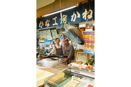 銚子港水揚げ　生メバチマグロ(刺身用サク)300グラム程度 　※沖縄県、離島への発送不可　※発送日・曜日指定不可