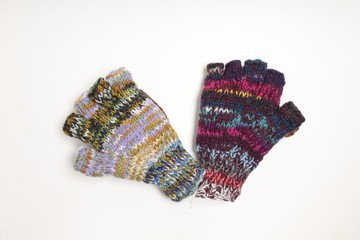 雙色雜線條紋翻蓋手套絢彩配色純羊毛線手工編織搖粒絨全內襯保暖