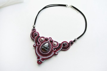 瑪瑙石勃艮第項鍊 , Soutache Embroidered statement necklace