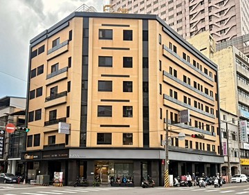 78套電梯套房雙店面年收千萬投報4% ｜台中市中區民族路