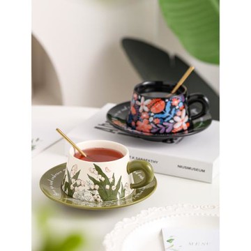 復古油畫鈴蘭花開咖啡杯碟手繪下午茶杯子陶瓷套裝高級感伴手禮物