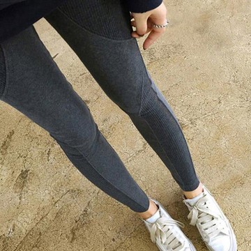 愛依依 長褲 緊身褲 保暖褲 新款緊身褲女外穿秋冬厚款加絨保暖灰色拼接螺紋秋褲-10432.
