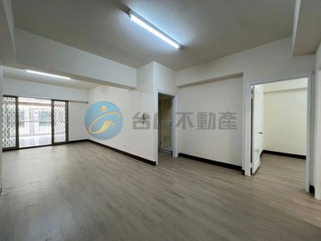 鳳山88雙主臥大露台三房平車｜高雄市鳳山區過仁街