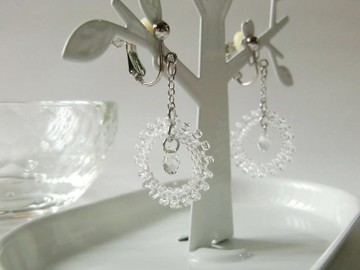 Splash!耳夾夏季Splash Drops 滴水冷奧地利水晶閃亮閃粉珠子戒指箍抖音