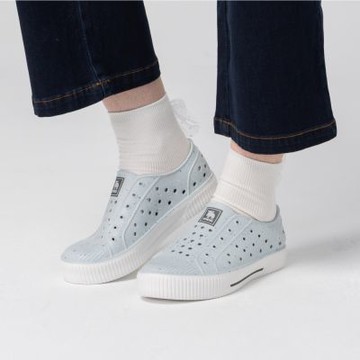 【北歐星空系列】moz 瑞典 駝鹿 雙色洞洞餅乾水鞋 (冰川藍)-附鞋扣